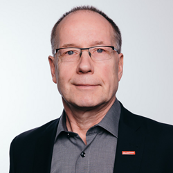 Roland Willrich, Leiter der Intelligenten Gebäudetechniken und stv. Leiter des BBZ, der Handwerkskammer Bielefeld. 
