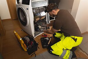 Fachausbildung für den Austausch von Bauteilen bei Haushaltsgroßgeräten